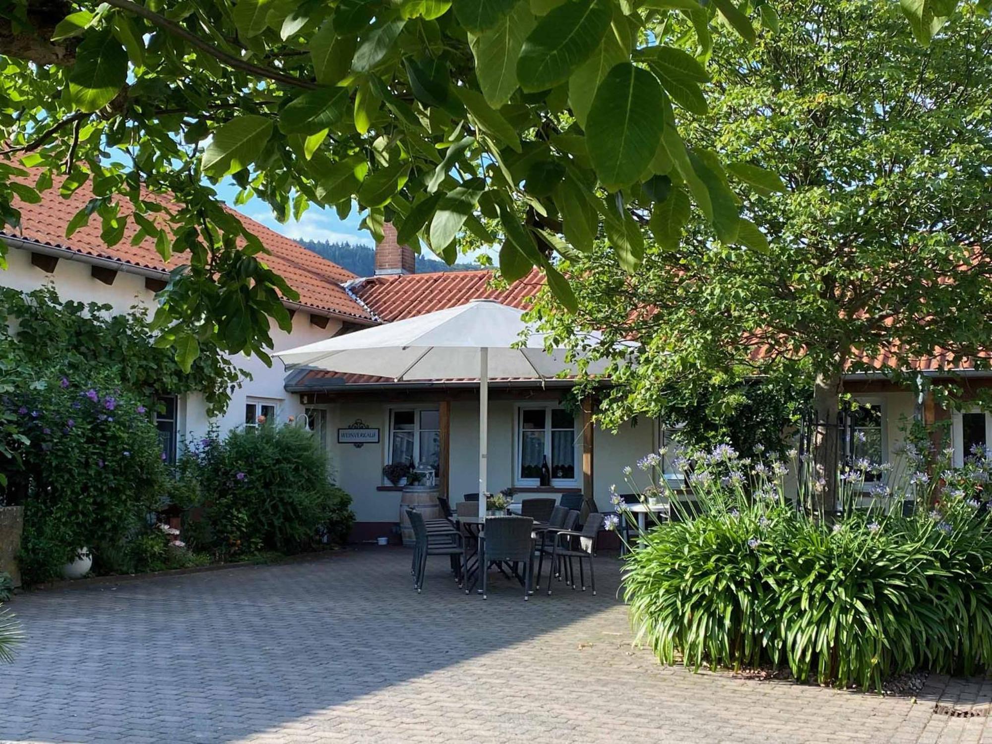 Ferienwohnung Weingut Sturm Buergstadt Bagian luar foto
